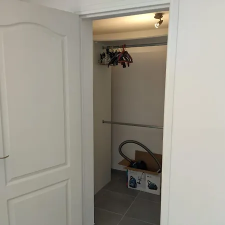 Studio & Piscine Privative Pour 2 A Six-fours