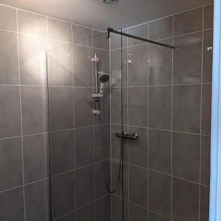 Studio & Piscine Privative Pour 2 A Six-fours Lägenhet *