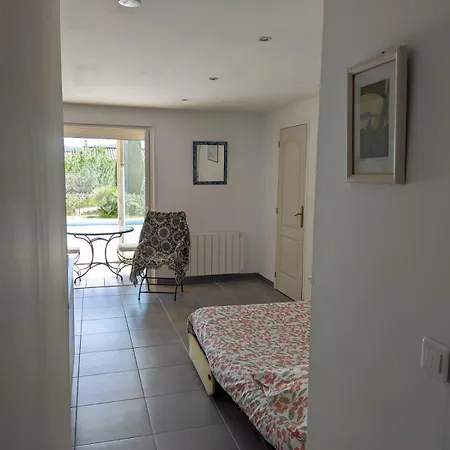Studio & Piscine Privative Pour 2 A Six-fours * Six-Fours-les-Plages